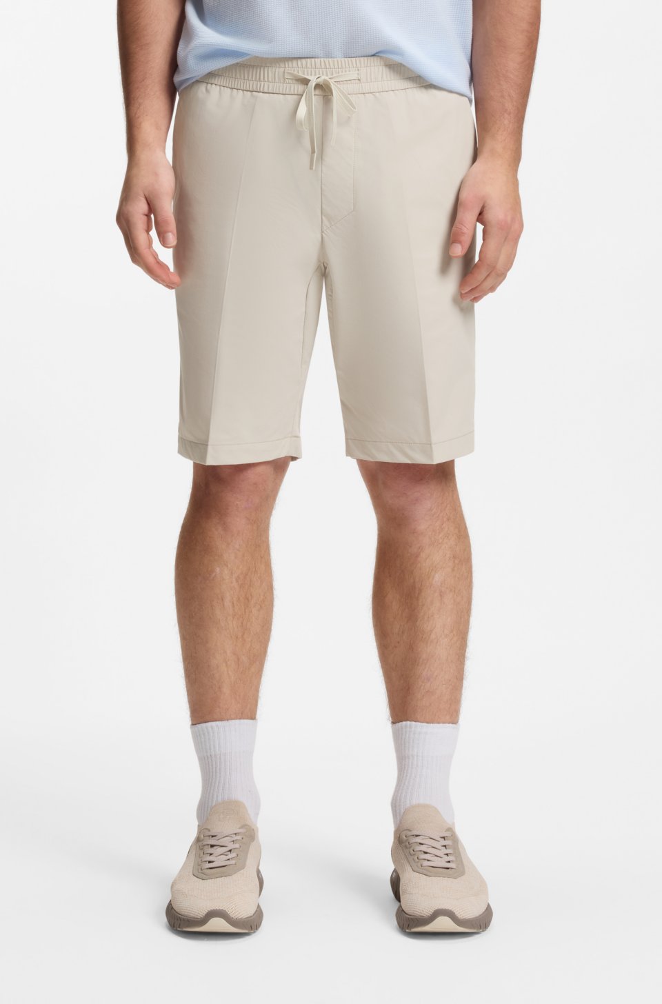 Water-repellent regular-fit shorts in quick-dry twill