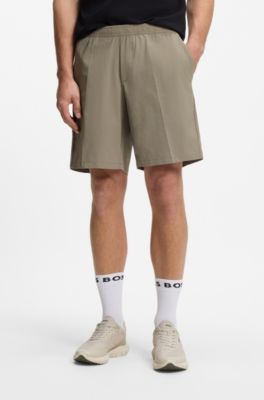 Water-repellent shorts with quick-dry performance, Light Green