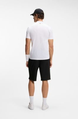 Shorts in tessuto facile da stirare con pieghe sulla parte anteriore, Nero