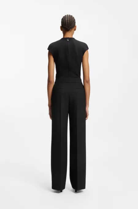 Regular-fit trousers in stretch fabric