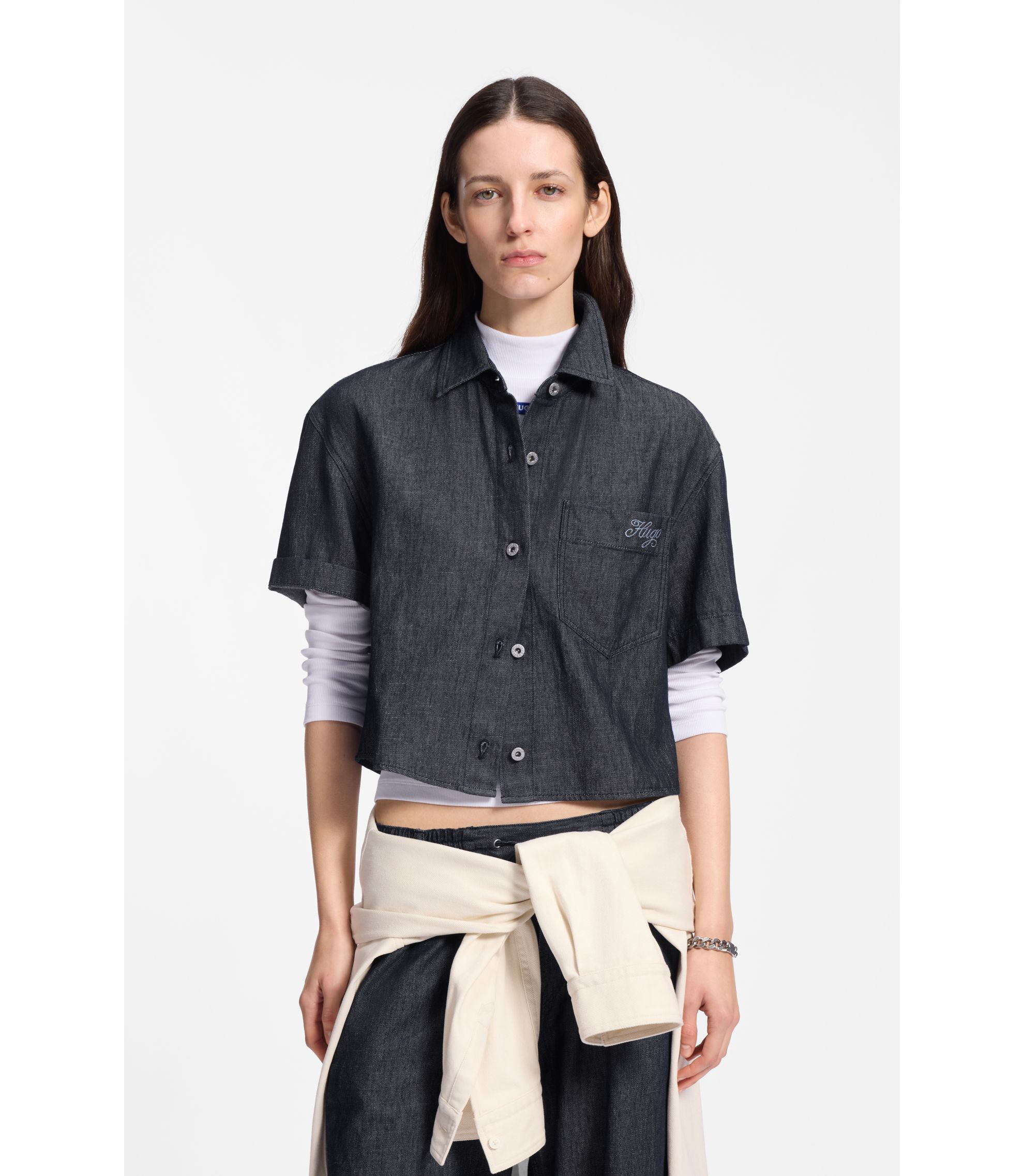 Relaxed-Fit Bluse aus leichtem Denim in Cropped-Länge