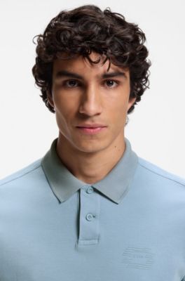 Polo de ajuste descontra&iacute;do em algod&atilde;o interlock com motivo art&iacute;stico de log&oacute;tipo, Light Blue