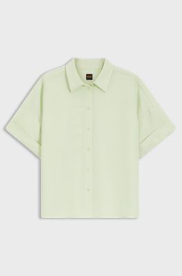 Blus i regular fit med upprullade &auml;rmslut, Ljusgr&ouml;n