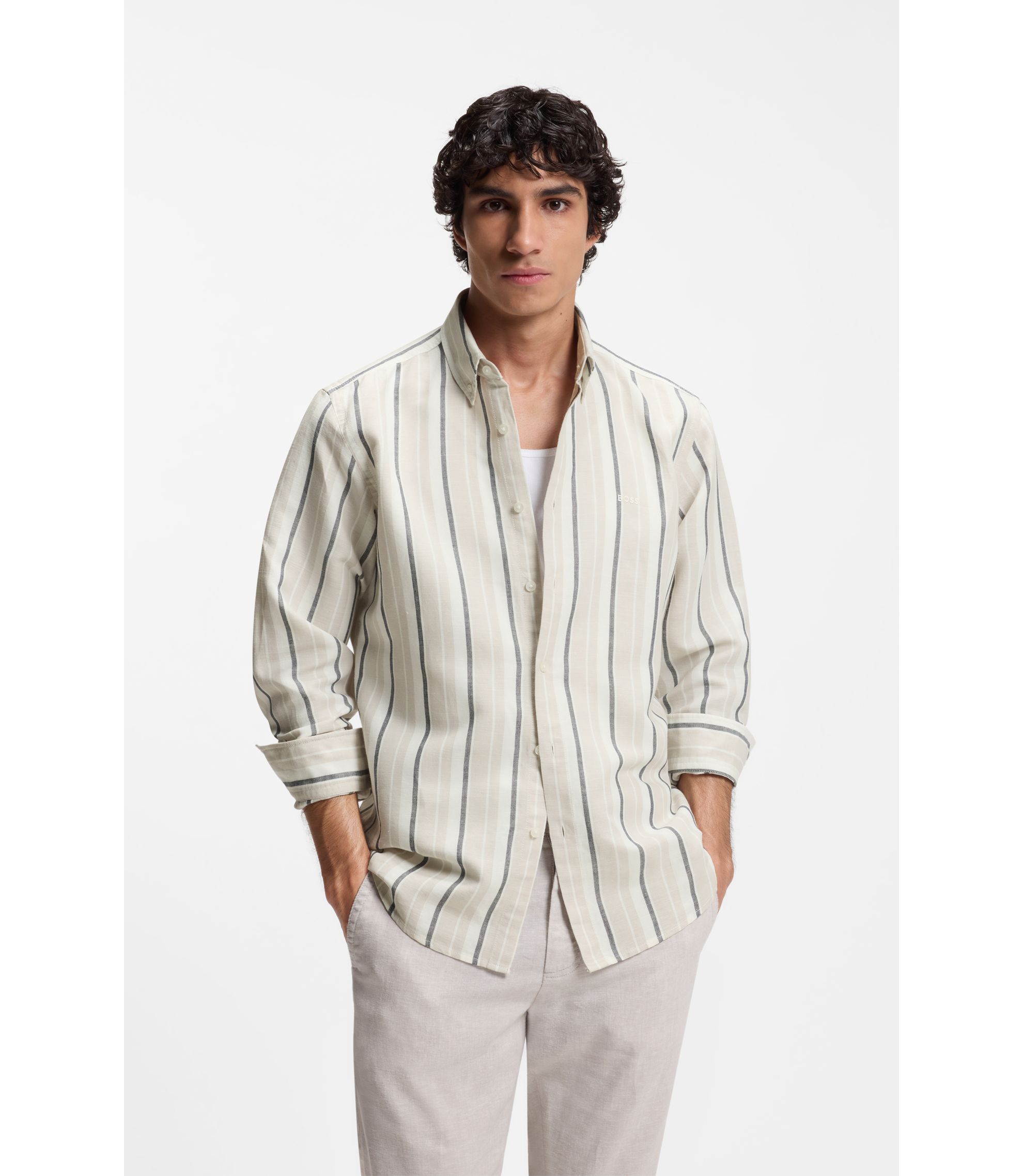 Regular-Fit Hemd aus gestreiftem Leinen und Baumwolle