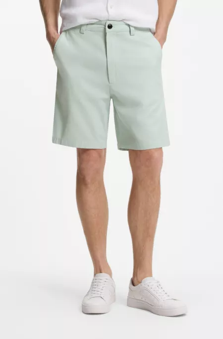 Chino-style shorts in cotton-rich twill