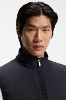 Slim-Fit Weste aus wasserabweisendem Performance-Stretch-Gewebe, Dunkelblau