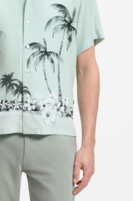 Camisa regular fit con estampado grande, Fantas&iacute;a