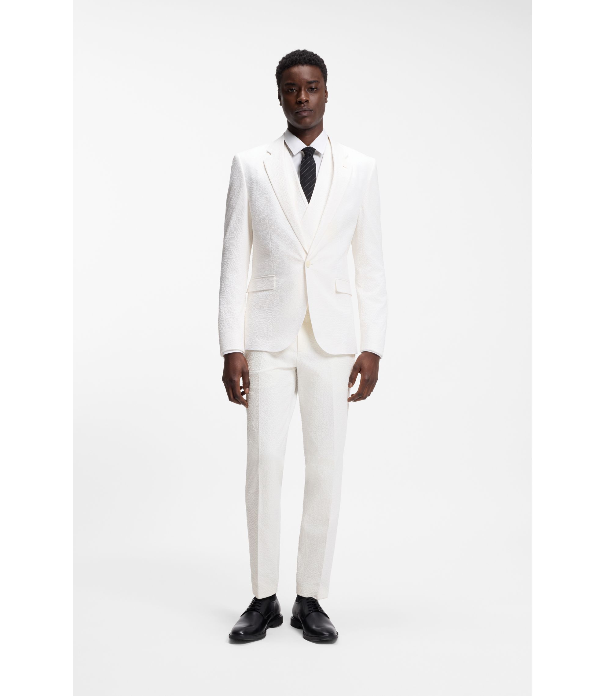 Extra Slim-Fit Anzug aus Stretch-Baumwolle-Seersucker mit drei Pieces