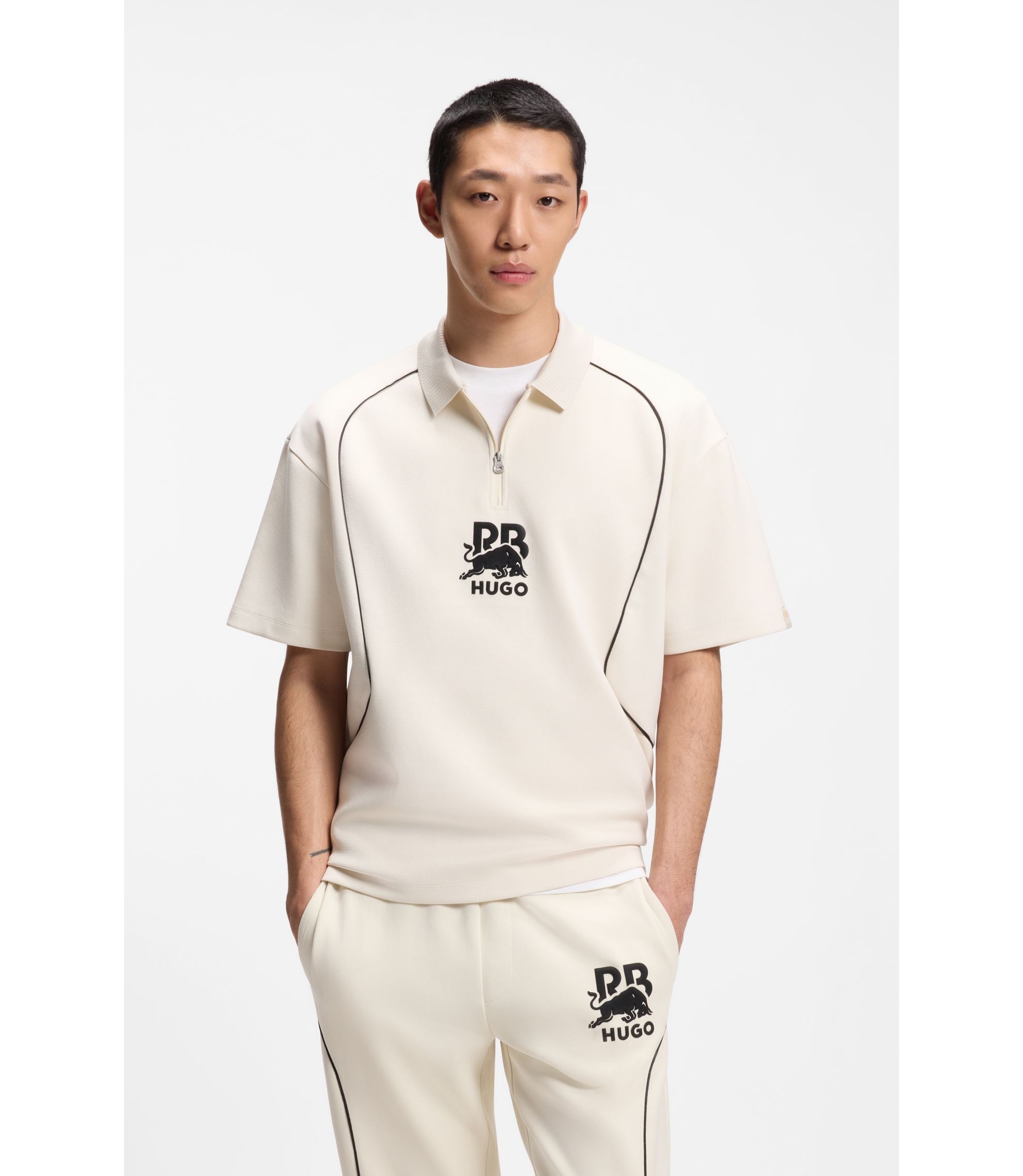 HUGO x RB Poloshirt mit Stier-Motiv