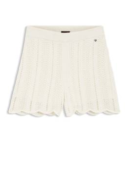 Cotton-blend knitted shorts with wave structure 1