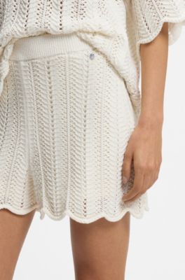 Cotton-blend knitted shorts with wave structure, Natural