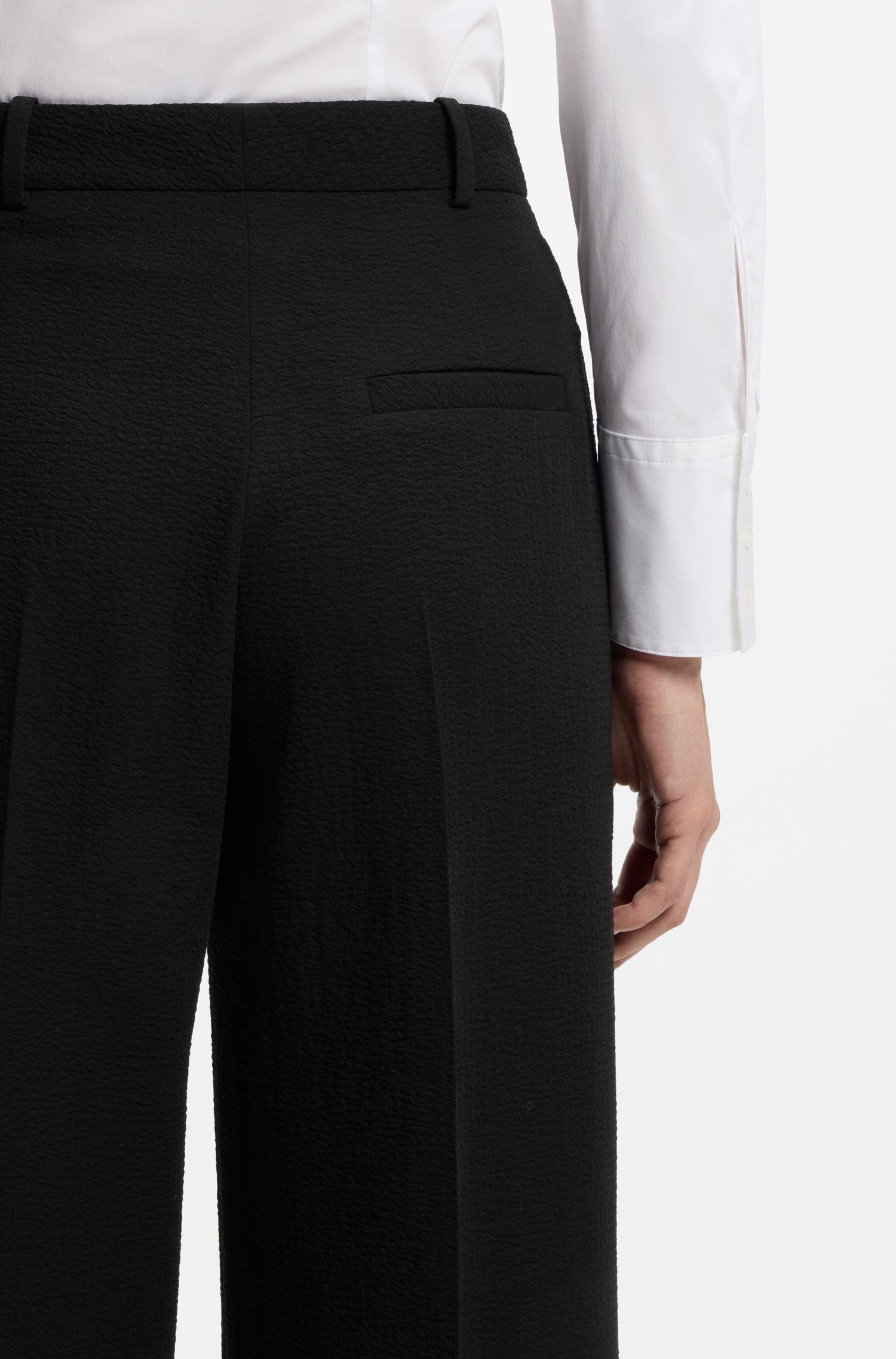 Hugo Regular-fit trousers in stretch seersucker byxor dam – bild 3
