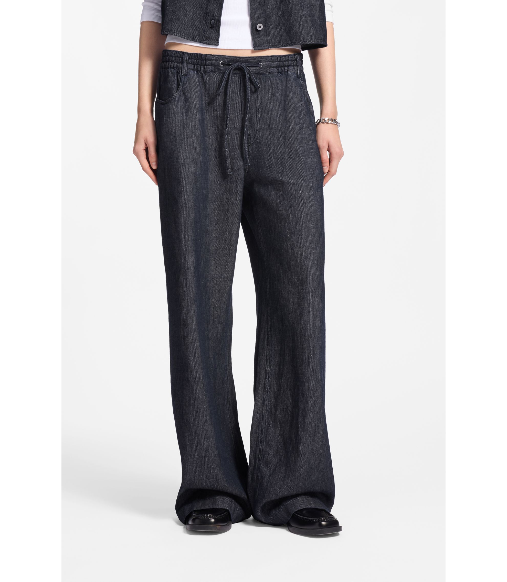 Regular-Fit Hose aus leichtem Denim mit Tunnelzugbund