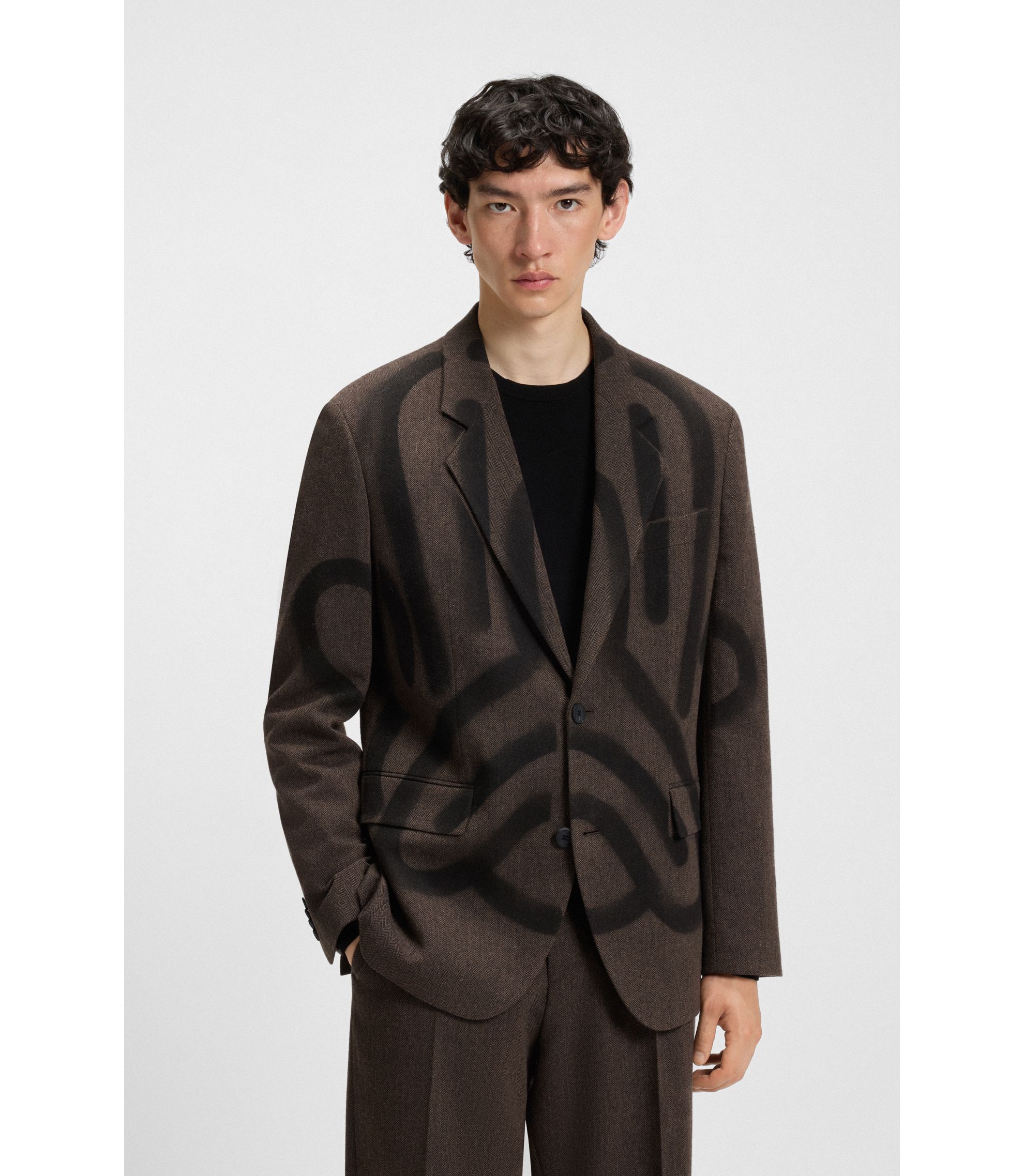 hbeu50560331_217_350?wid=1980&