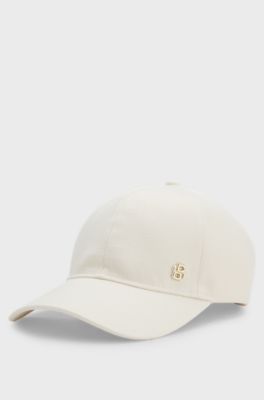 Boucl&eacute; cap with Double B monogram detail, Natural