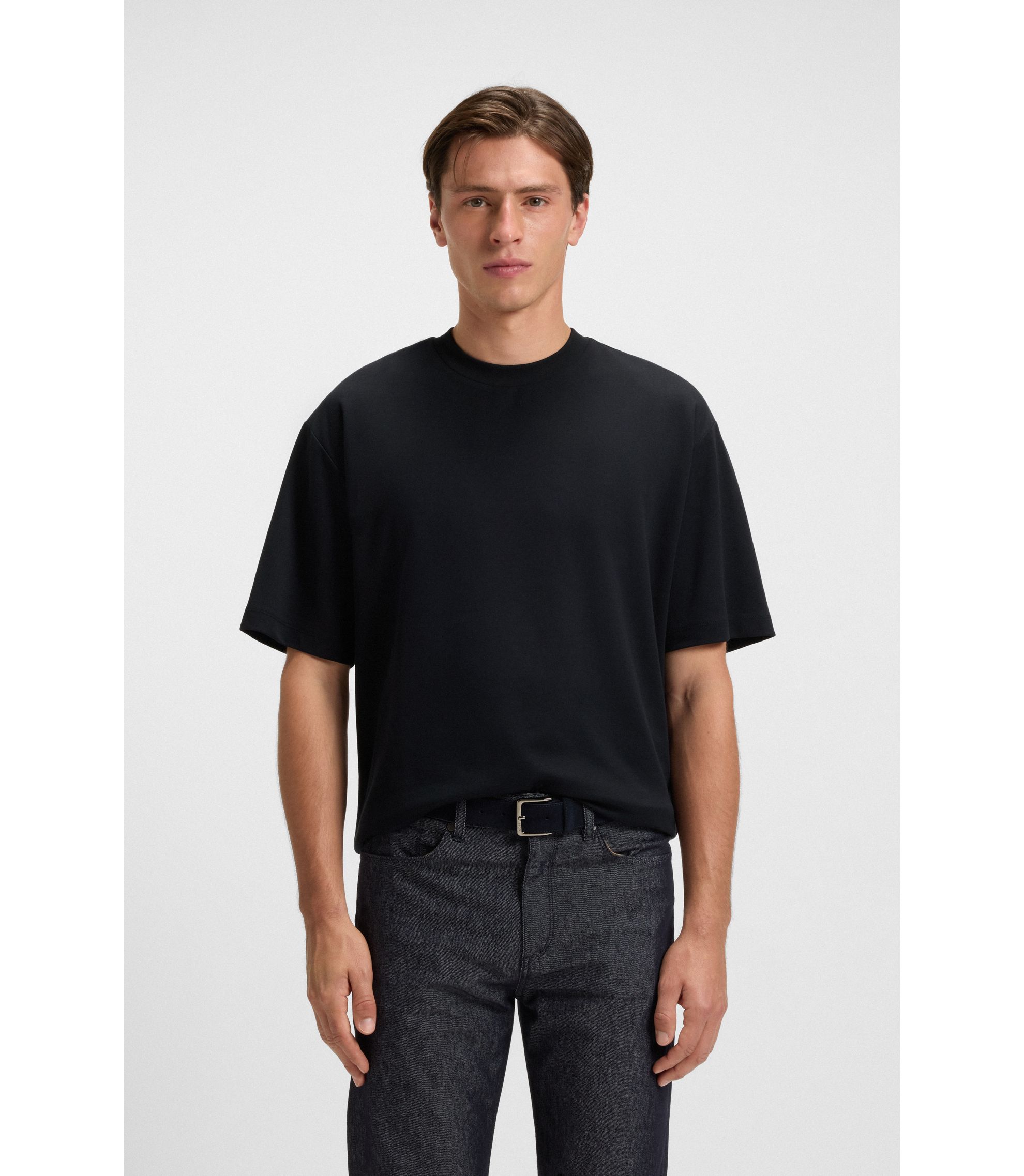 hbeu50560470_404_350?wid=1980&