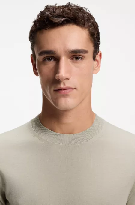 Short-sleeved sweater in merino wool