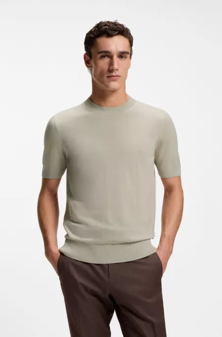 Short-sleeved sweater in merino wool