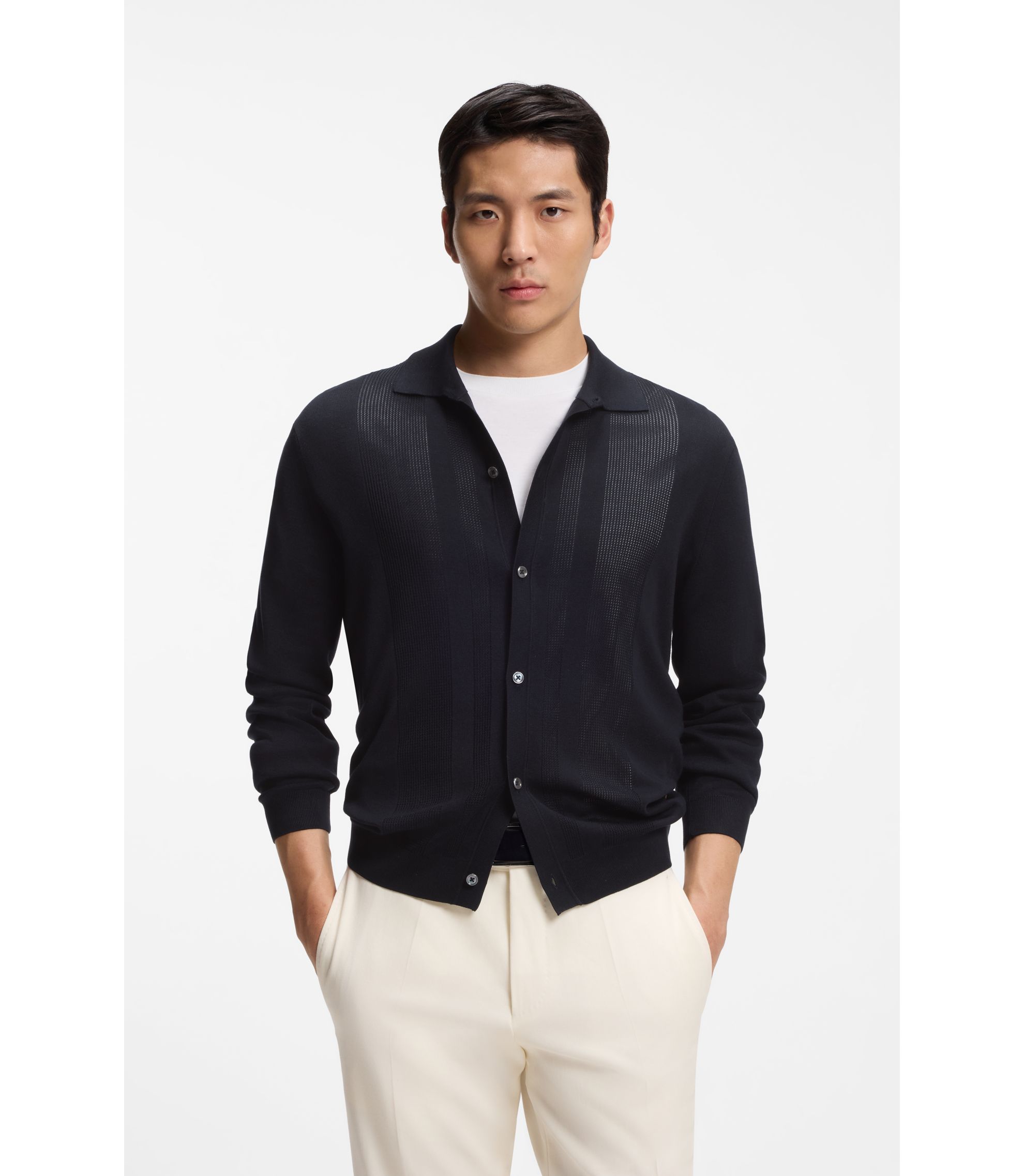 Strickjacke aus Seide mit Mesh-Einsätzen