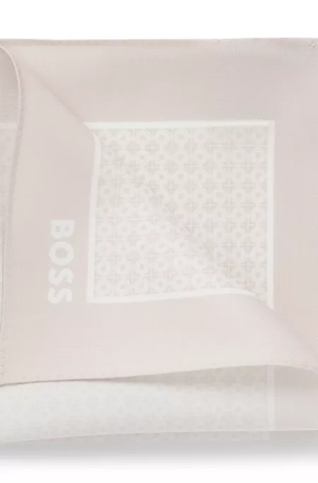 Pocket square with printed pattern