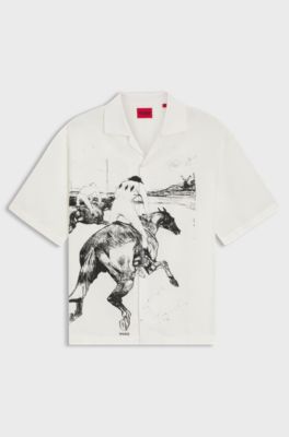 Camicia oversize con stampa ispirata alle corse di cavalli, Bianco a motivi