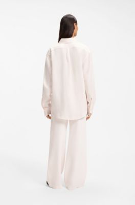 Relaxed-fit blouse with chest pocket, light pink