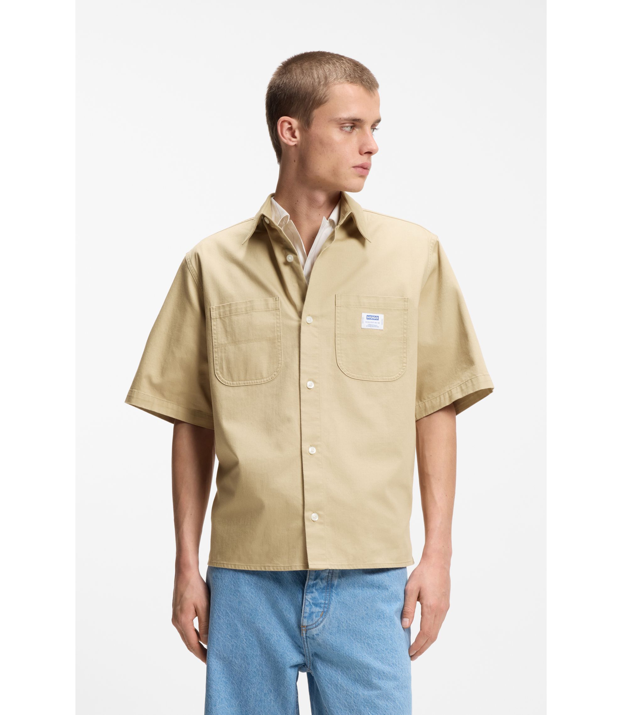 Oversized-Fit Hemd aus strukturierter Baumwolle mit aufgesetzten Taschen