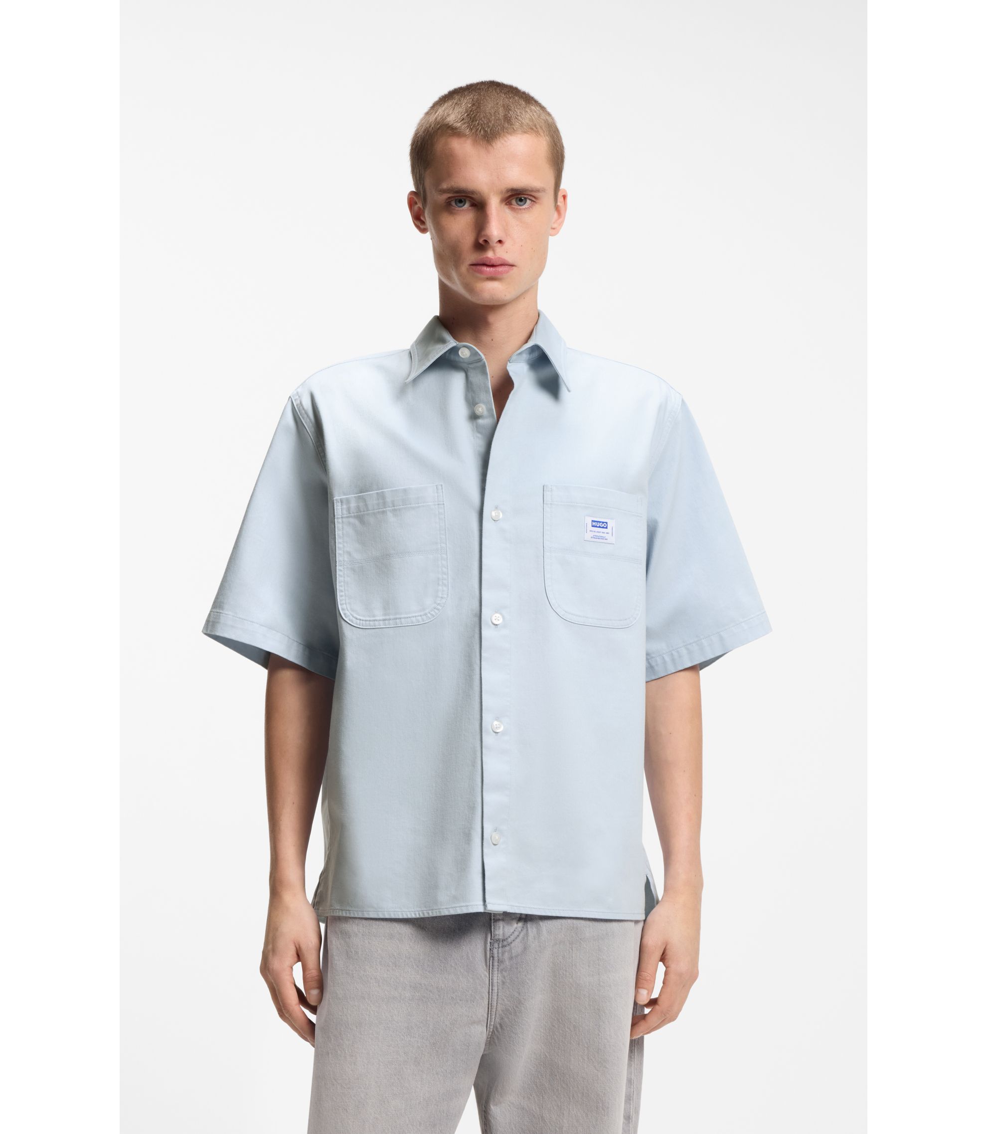 Oversized-Fit Hemd aus strukturierter Baumwolle mit aufgesetzten Taschen