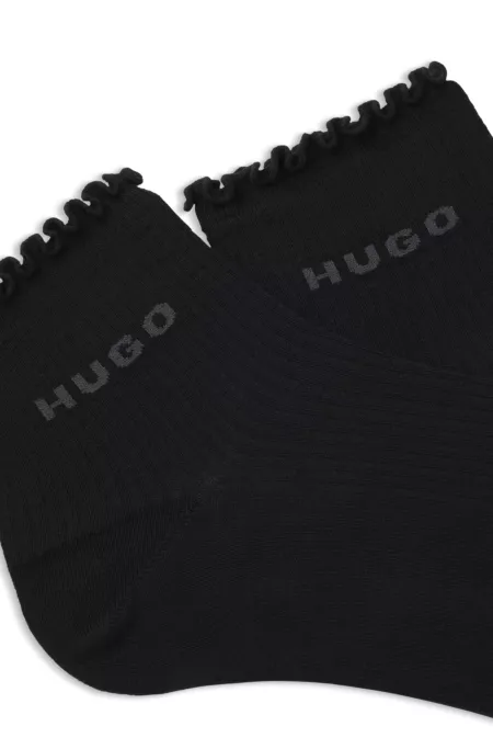 Zweierpack gerippte kurze Socken