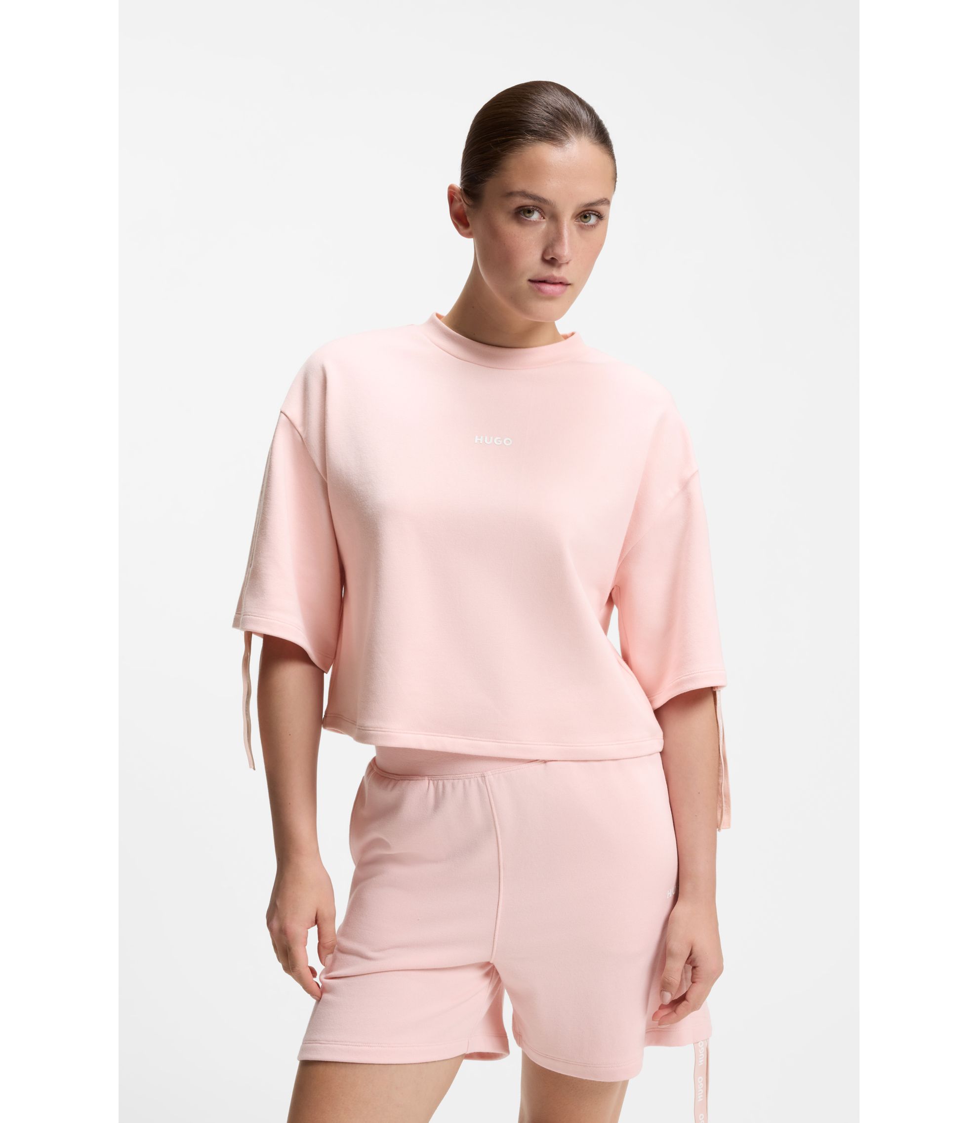 Relaxed-Fit T-Shirt mit gerafften Ärmeln