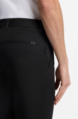 Broek in een twill van een katoenmix met moderne pasvorm, Zwart