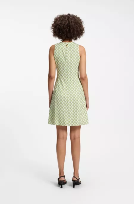 Sleeveless dress with geometric print