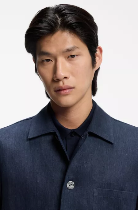 Sobrecamisa relaxed fit en sarga de lino fabricada en Italia