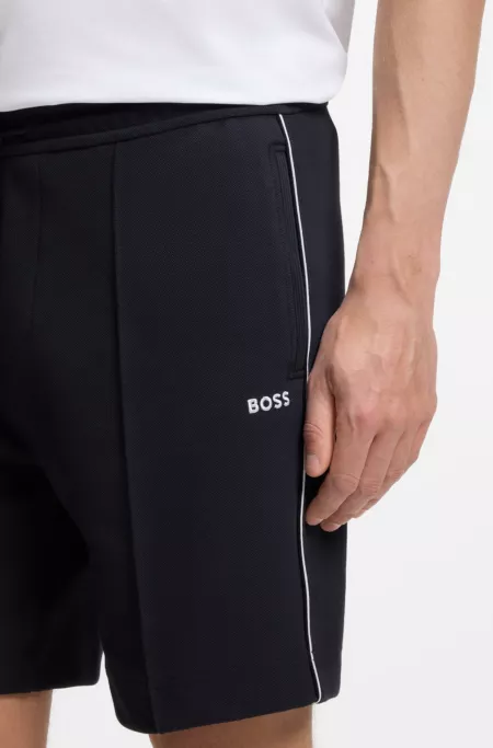 Cotton-blend shorts with piped trims