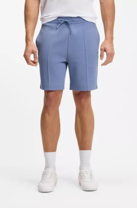 Cotton-blend shorts with piped trims
