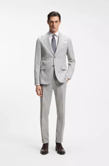 Two-piece slim-fit suit in cotton and virgin wool