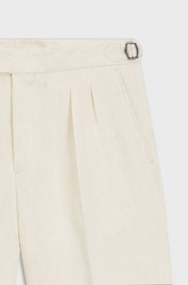 Tapered-fit shorts in linen with front pleats, Light Beige