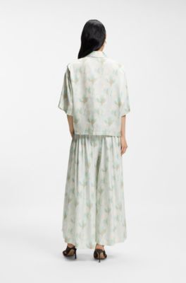 Blusa relaxed fit con estampado de flores, Fantas&iacute;a