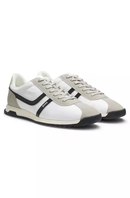 Sneakers mit Veloursleder-Imitat-Details und Logo