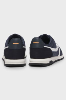 Logosneakers met decoraties van imitatiesu&egrave;de, Donkerblauw