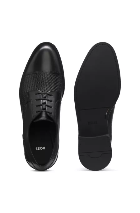 Chaussures derby en cuir à bout droit