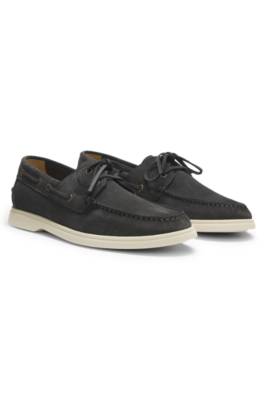 Boat shoes in suede with contrast sole 1