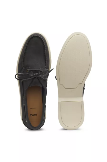 Bootschuhe aus Veloursleder mit Kontrastsohle