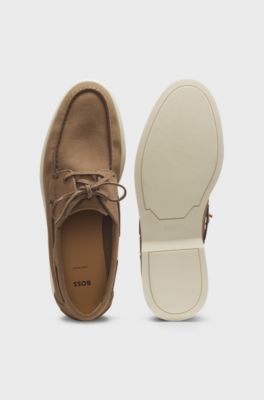 Bootschuhe aus Veloursleder mit Kontrastsohle, Beige