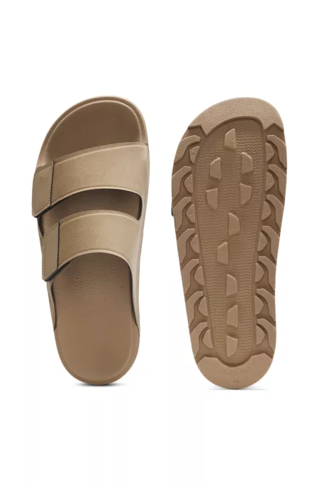 Mules en faux cuir suédé avec détails de logo