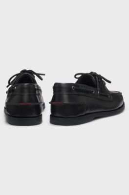 Leather boat shoes with lacing detail, Black