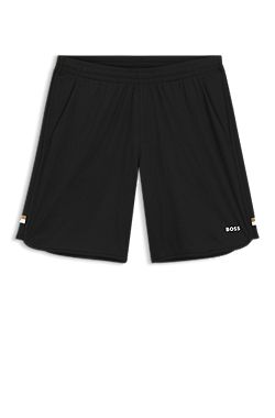 Active Stretch-fabric shorts with mesh pocket bags