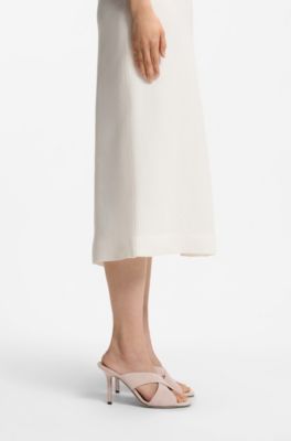 Suede sandals with crossover straps, light pink