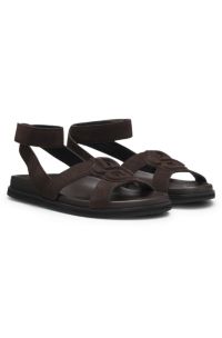Su&egrave;de sandalen met Double B-monogram, Donkerbruin