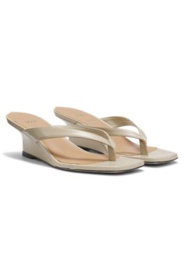 Leather thong sandals with a wedge heel, Light Beige